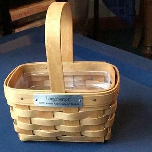 Longaberger Hostess App/Salt and Pepper Basket